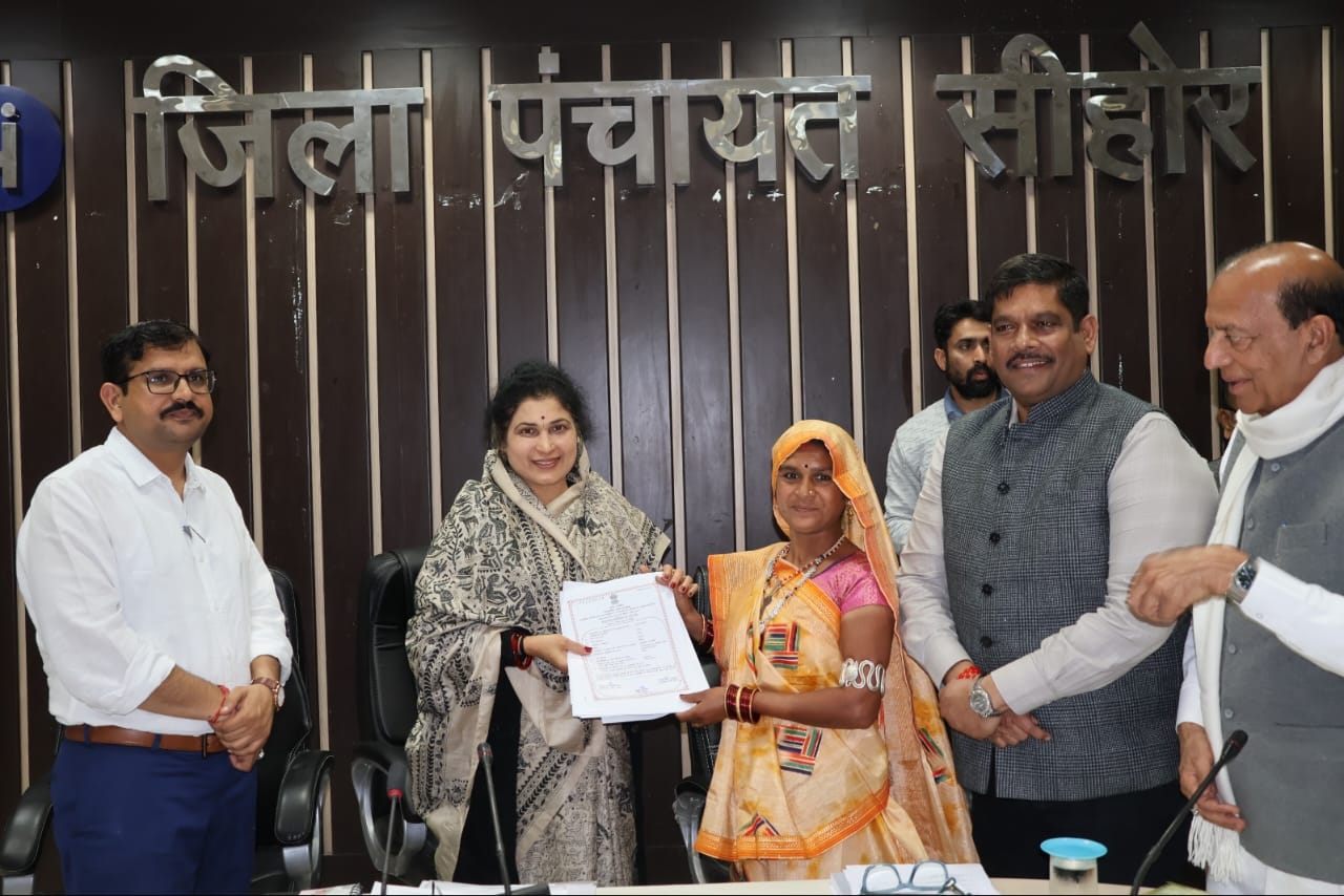 आमजन के जीवन को खुशहाल बनाना जनकल्याण अभियान का प्रमुख उद्देश्य – राज्यमंत्री श्रीमती गौर